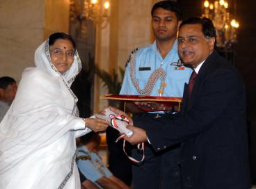 Dr. Sanjay Tyagi PRESIDENT AWARD BC ROY 13